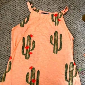 A bundle of 5 shirts✨